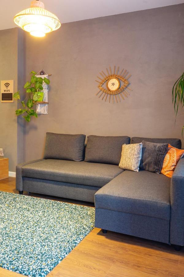 Cosy Flat With A Garden In Central Kadikoy Istanbul Exterior photo